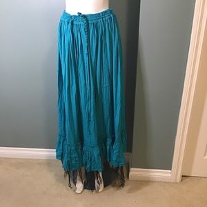 Peasant skirt teal with black shark bite hem